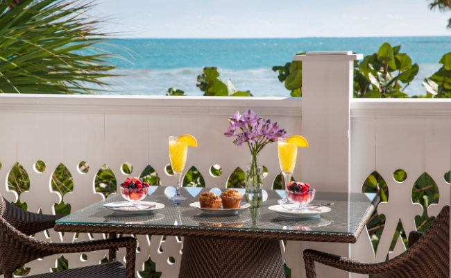 digital nomads at beach bed and breakfast